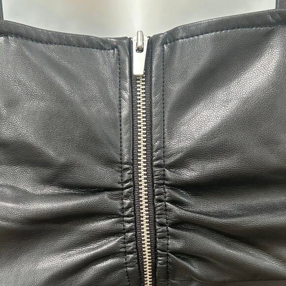 ALC Lauryn  Pleather Top size 2 - Picture 6 of 8